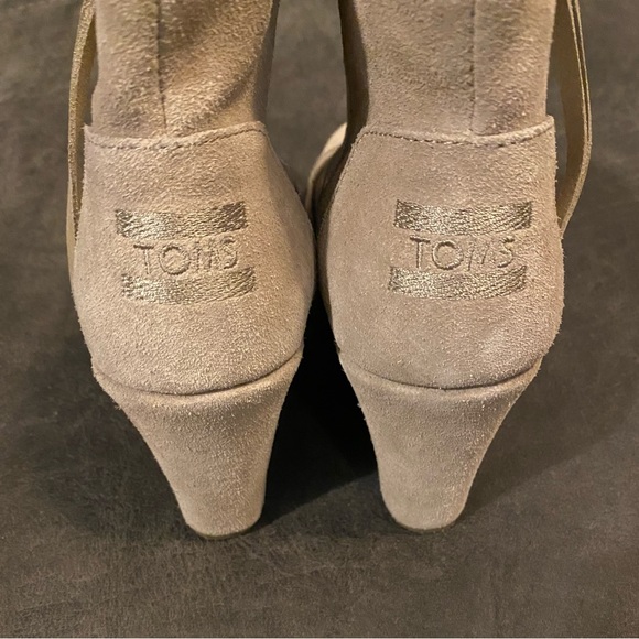 Toms Desert Wedge Ankle Booties - Picture 2 of 6
